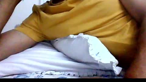 Snapshot of deepak4ualways chatting on 10.29.25 sandy4umylove2014 online show from 10.29.25