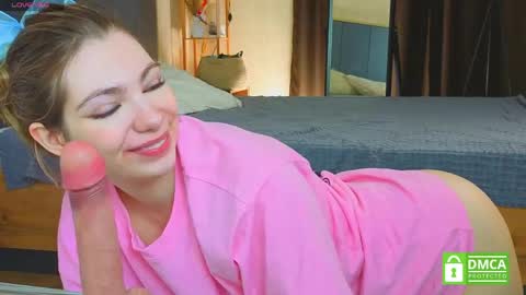 Snapshot of deepcums_ chatting on 05.12.26 Sophie online show from 05.12.26