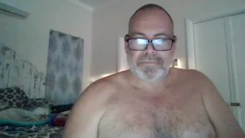 Snapshot of deepdiveme chatting on 03.08.25 deepdiveme online show from 03.08.25
