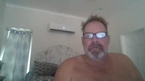 Snapshot of deepdiveme chatting on 10.27.25 deepdiveme online show from 10.27.25
