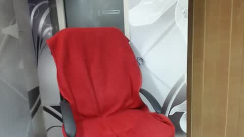 hi guys i m a cute milf i m here for good time and nice people pls be respectfool and enjoy me online show from 02.14.26