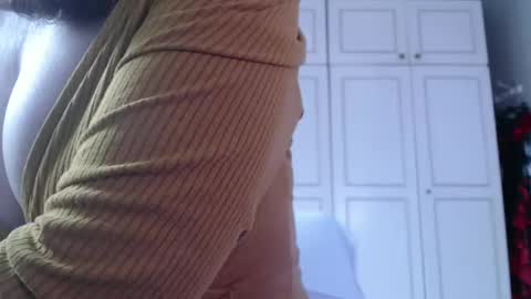 KamiDevi online show from 02.20.25