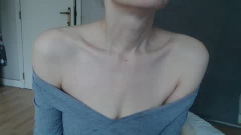 KamiDevi online show from 10.10.25