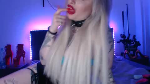 Snapshot of deewhitee chatting on 02.25.25 Jenna online show from 02.25.25