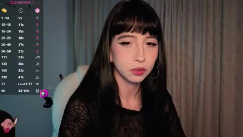 Snapshot of deftsuki chatting on 11.26.25 Stephanie.e online show from 11.26.25