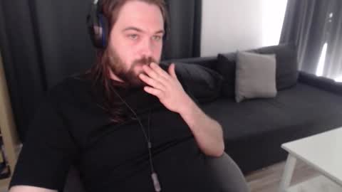 Snapshot of deghe chatting on 03.23.26 Tobi online show from 03.23.26