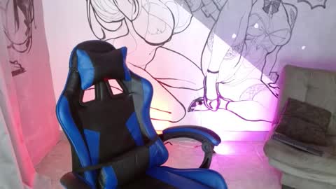 Snapshot of deivid_bigcock1 chatting on 11.13.25 Deivid online show from 11.13.25