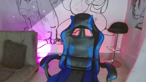 Snapshot of deivid_bigcock1 chatting on 11.15.25 Deivid online show from 11.15.25