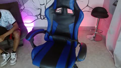 Snapshot of deivid_bigcock1 chatting on 11.18.25 Deivid online show from 11.18.25