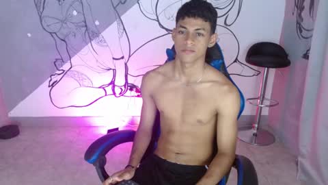 Snapshot of deivid_bigcock1 chatting on 11.30.25 Deivid online show from 11.30.25