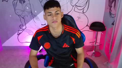 Snapshot of deivid_bigcock1 chatting on 12.18.25 Deivid online show from 12.18.25