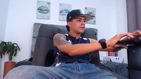 Snapshot of deivid_santoss chatting on 10.20.25 Deivid online show from 10.20.25