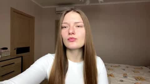 Snapshot of dejameneal chatting on 02.16.26 Mila online show from 02.16.26