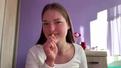 Snapshot of dejameneal chatting on 03.03.26 Mila online show from 03.03.26