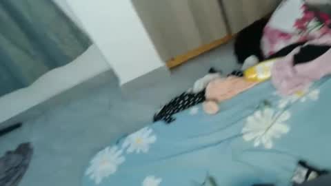 dela141713 online show from 02.20.25