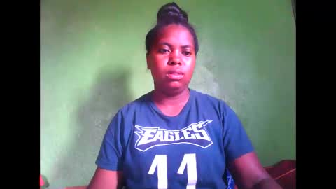 deliah712909 online show from 12.22.25