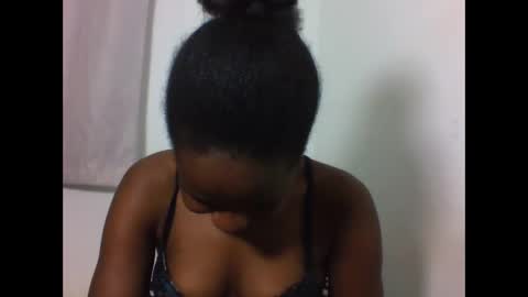 Snapshot of deliciousbabe01 chatting on 06.05.26 EVAH online show from 06.05.26