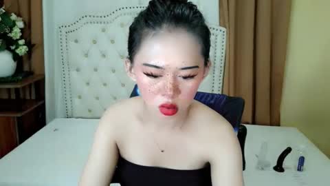 Snapshot of deliciously_sophie chatting on 06.05.26 Sophie online show from 06.05.26