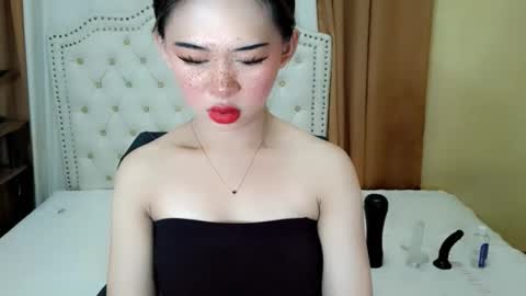 Snapshot of deliciously_sophie chatting on 06.09.26 Sophie online show from 06.09.26