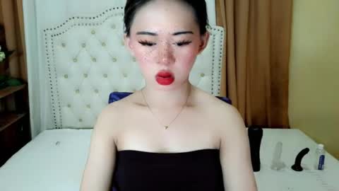 Snapshot of deliciously_sophie chatting on 06.28.26 Sophie online show from 06.28.26