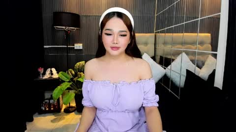 Tyra Colins online show from 04.05.26