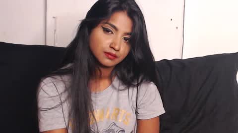 Delilah Blaze online show from 02.18.25