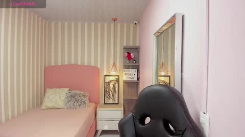 delilaquinn online show from 12.01.25