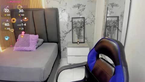 delilaquinn online show from 12.02.25