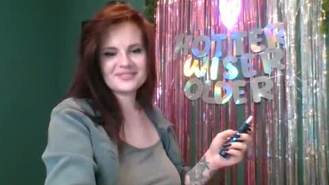 dellacrush_ online show from 02.12.25