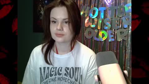 dellacrush_ online show from 02.14.25