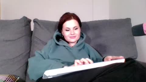 dellacrush_ online show from 03.10.25