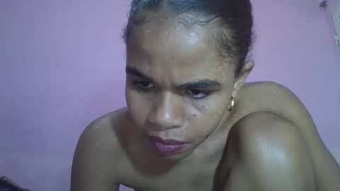 Snapshot of delphineee chatting on 04.21.26 delphine online show from 04.21.26