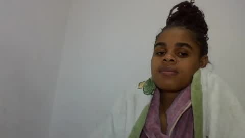 Snapshot of delphineee chatting on 06.26.26 delphine online show from 06.26.26