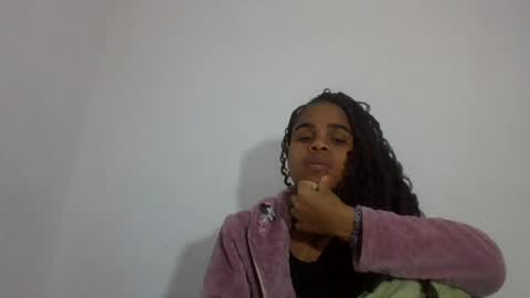 Snapshot of delphineee chatting on 07.01.26 delphine online show from 07.01.26