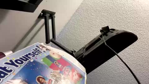 Snapshot of deluxxxeblu chatting on 02.27.25 TankinBody online show from 02.27.25