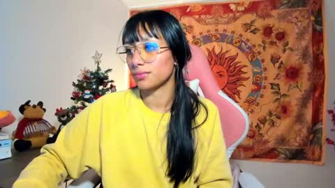 Snapshot of demeter__ chatting on 12.16.24 demeter__ online show from 12.16.24