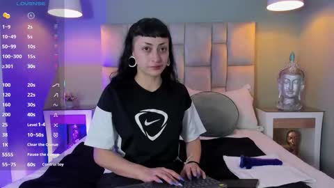 Snapshot of demetra_noxx chatting on 02.11.26 Demetra online show from 02.11.26