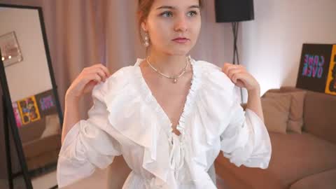 Snapshot of demetricekanady chatting on 06.10.26 Hi my name is Sari nice to see you in my Room online show from 06.10.26
