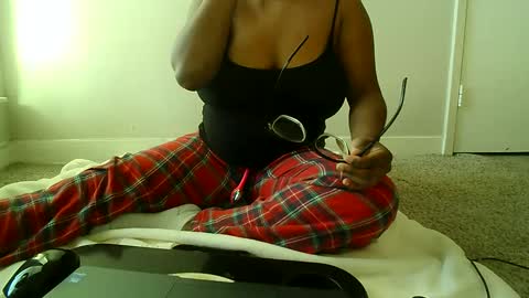 Snapshot of demichocolatekink chatting on 01.14.26 Chocolatekink online show from 01.14.26