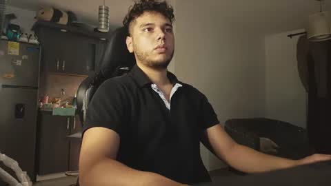 Snapshot of demonroman chatting on 06.20.26 Roman online show from 06.20.26