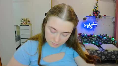Snapshot of demure_soul chatting on 12.03.24 Sophie online show from 12.03.24