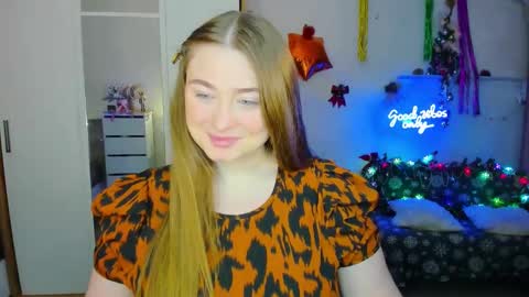 Snapshot of demure_soul chatting on 12.05.24 Sophie online show from 12.05.24