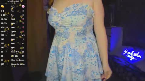 Snapshot of demure_soul chatting on 03.03.25 Sophie online show from 03.03.25