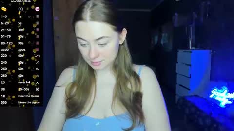 Snapshot of demure_soul chatting on 03.09.25 Sophie online show from 03.09.25