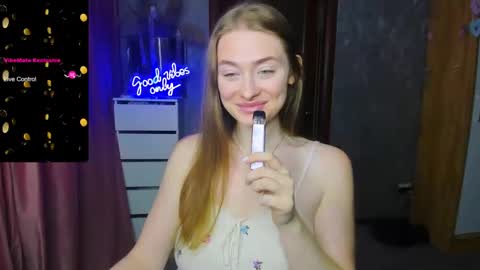 Snapshot of demure_soul chatting on 09.09.25 Sophie online show from 09.09.25