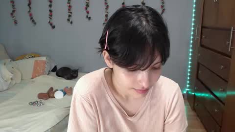 Snapshot of deni_bloom chatting on 01.17.25 Denisse    schedule Monday to Friday 1300-1900 mexican time Saturday-maybe it could be a surprise IDEPENDENT MODEL online show from 01.17.25