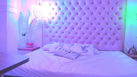 denisse_logan online show from 04.08.26