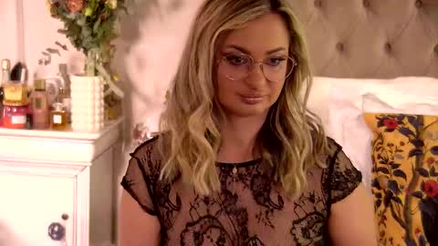 Ela online show from 09.24.25