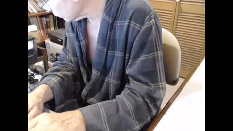 Snapshot of denn_jett chatting on 01.16.25 Den Jet online show from 01.16.25