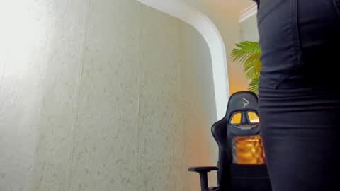 dennis_cox_ online show from 01.22.25